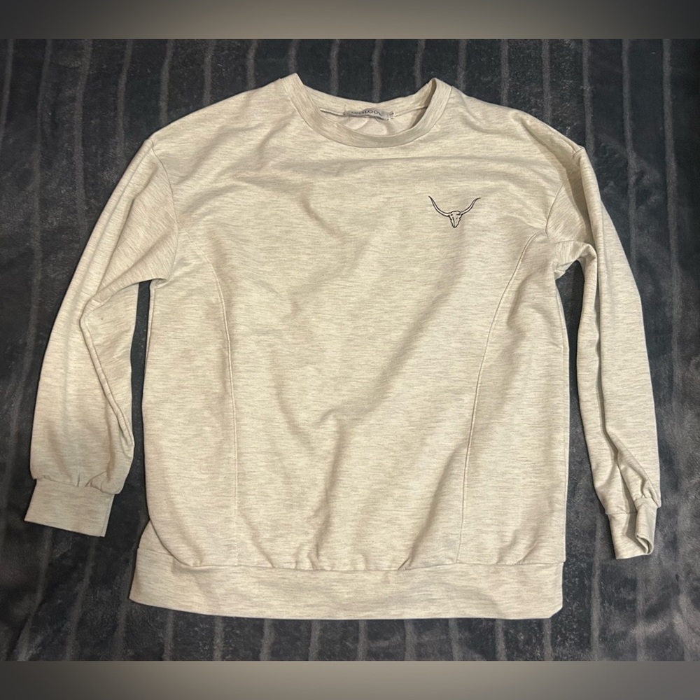 Women’s Size Large Sweatshirt